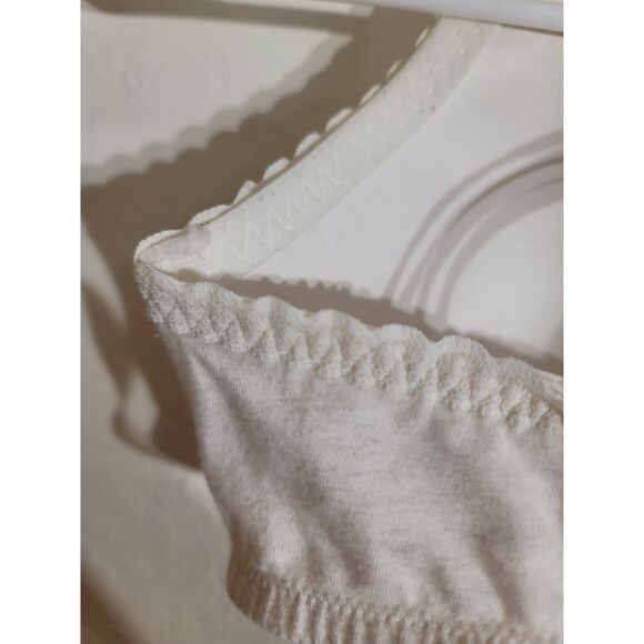 EUC Aerie 34DDD Bridget Cream Lined Lace Demi Underwire Cross 3 Hook Back Bra - Picture 9 of 10